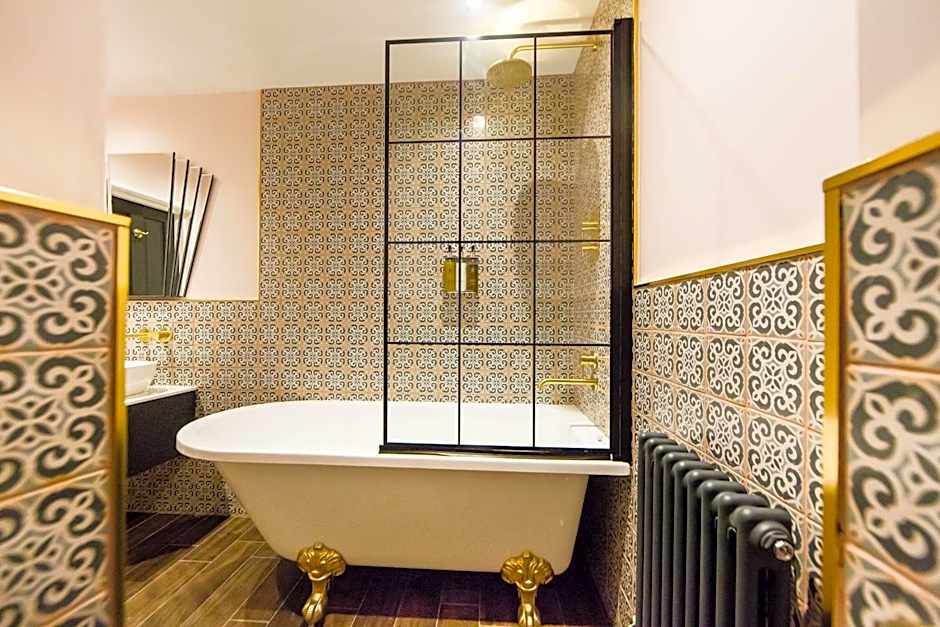 Skeldale House 'All Creatures Great & Small' Luxury Apartments & Studios in Askrigg, Yorkshire Dales