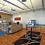Super 8 by Wyndham Branson / Shepherd of the Hills Exwy