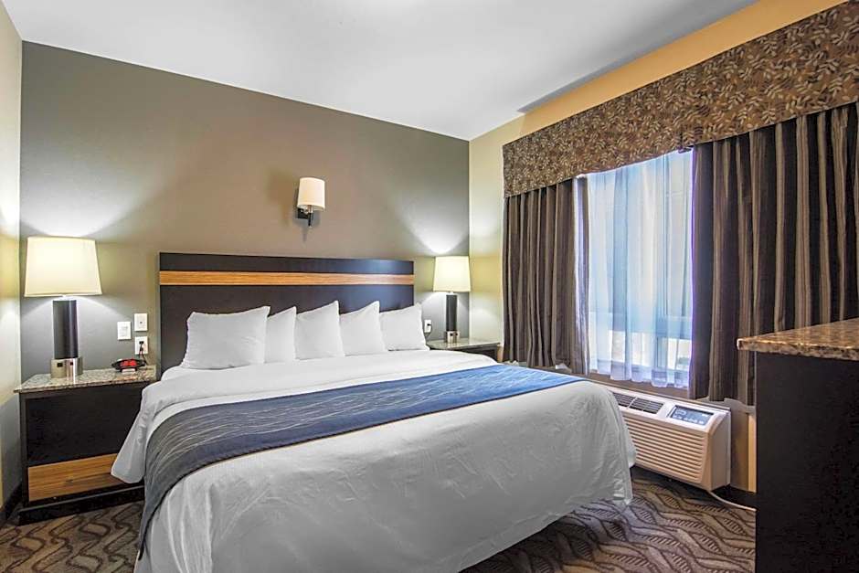 Comfort Inn & Suites Fort Saskatchewan
