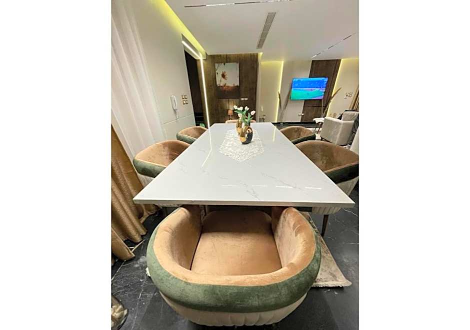 فيلا رائعة في أفخم كومباوندات الشيخ زايد