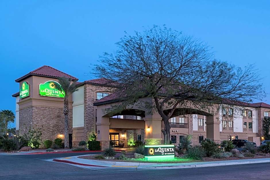 La Quinta Inn & Suites by Wyndham Las Vegas Airport South