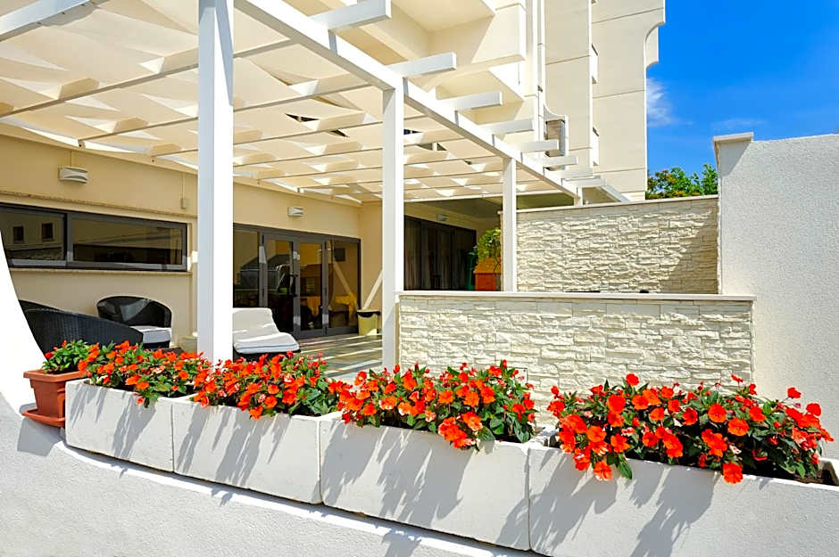 Hotel Life - Natural Style Rimini