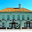 Cocoon inn