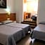 Hostal Drassanes