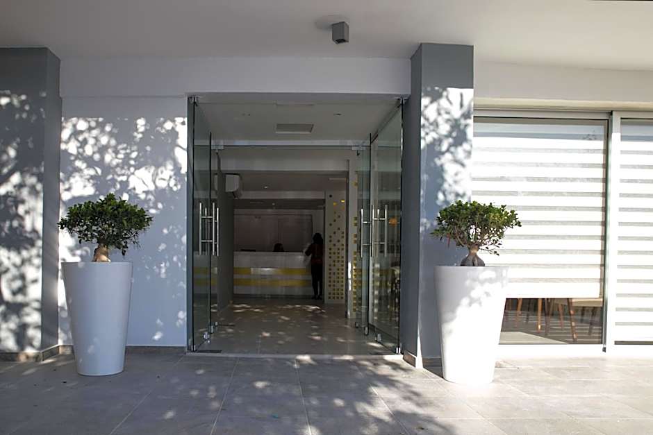 Flora Maria Hotel