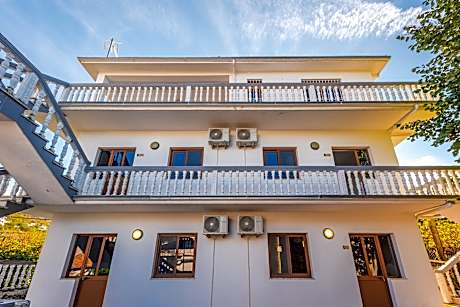 ApartHotel by PikHost