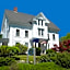 Highland Lake Inn
