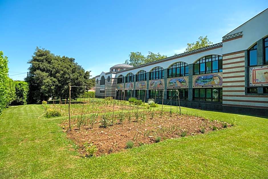 Castilla Termal Balneario Solares