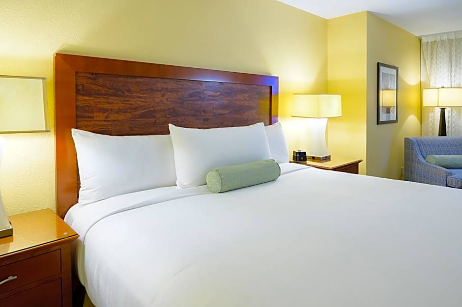 Airtel Plaza Hotel