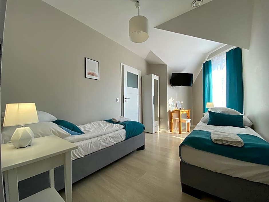 Photo 1 of 5 of Double Room