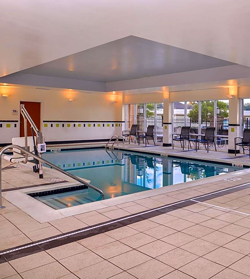Fairfield Inn and Suites by Marriott Birmingham Pelham/I-65