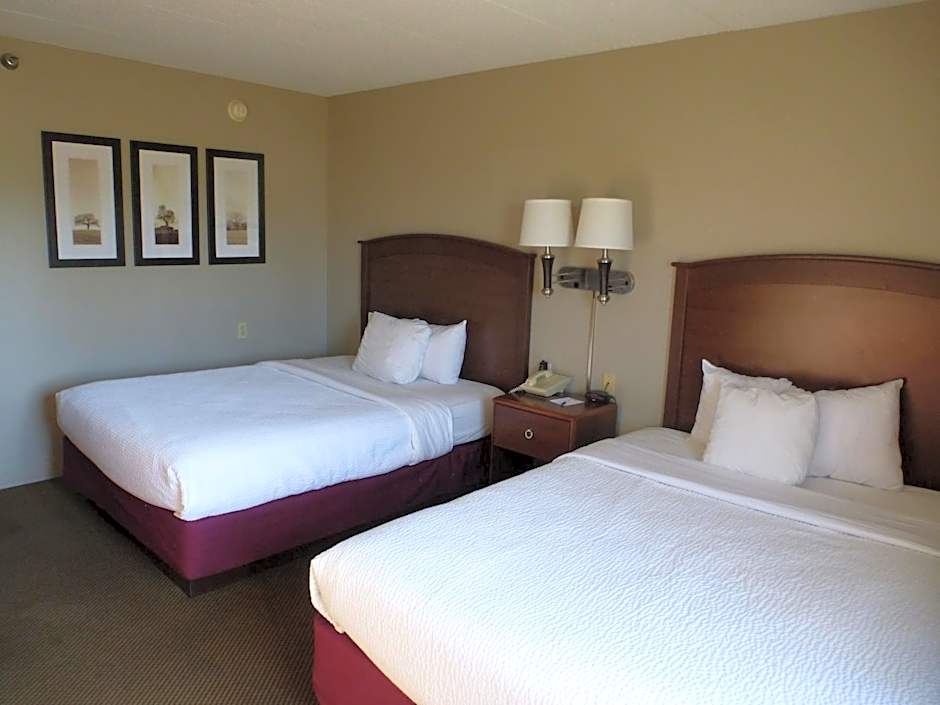 AmericInn by Wyndham Mitchell