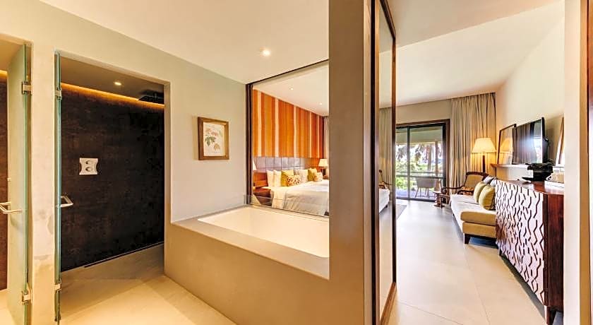 Cinnamon Bentota Beach