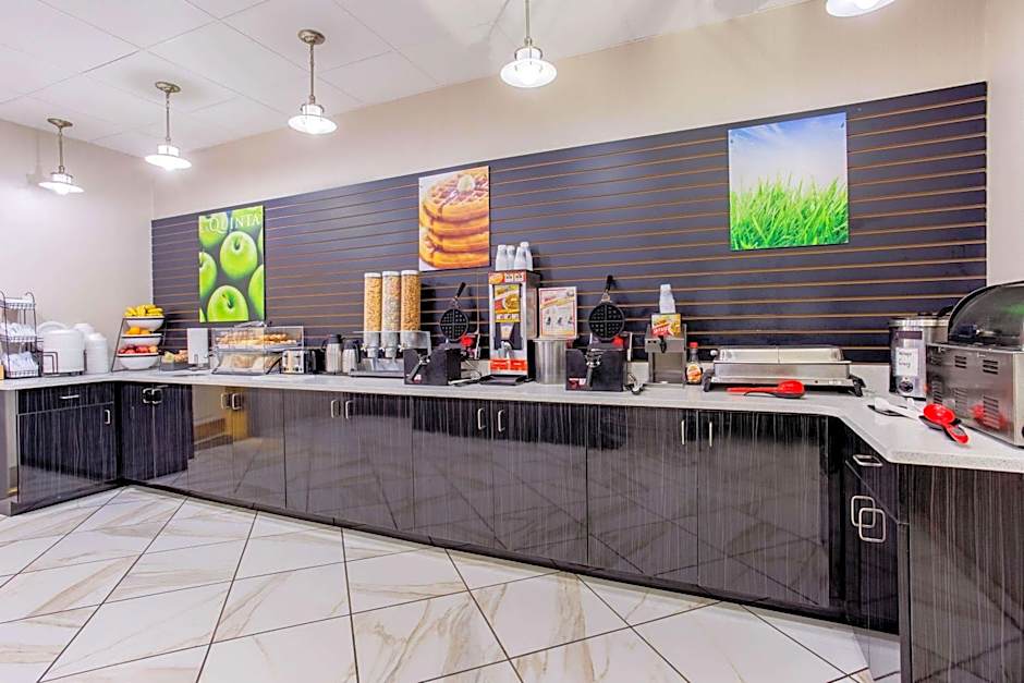 La Quinta Inn & Suites by Wyndham Springfield