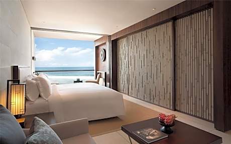 Suite with Ocean View