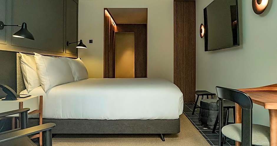 Mercer Plaza Sevilla 5 GL