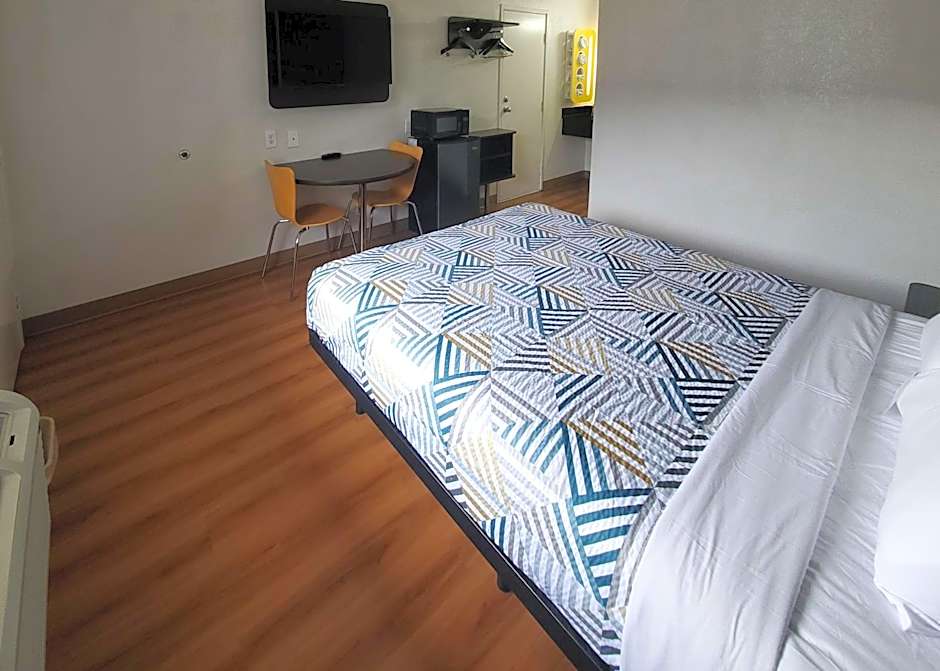 Motel 6-Bellmead, TX - Waco