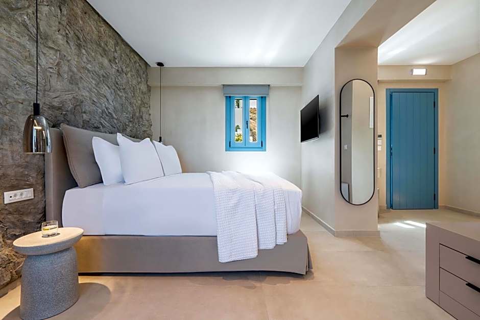 Aura Suites Paros