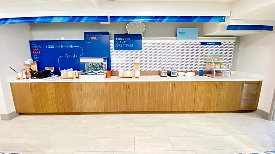 Holiday Inn Express Bluffton by IHG