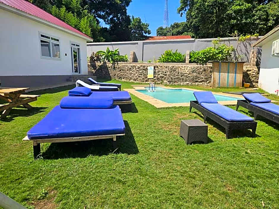 Boulevard Inn Mt Meru