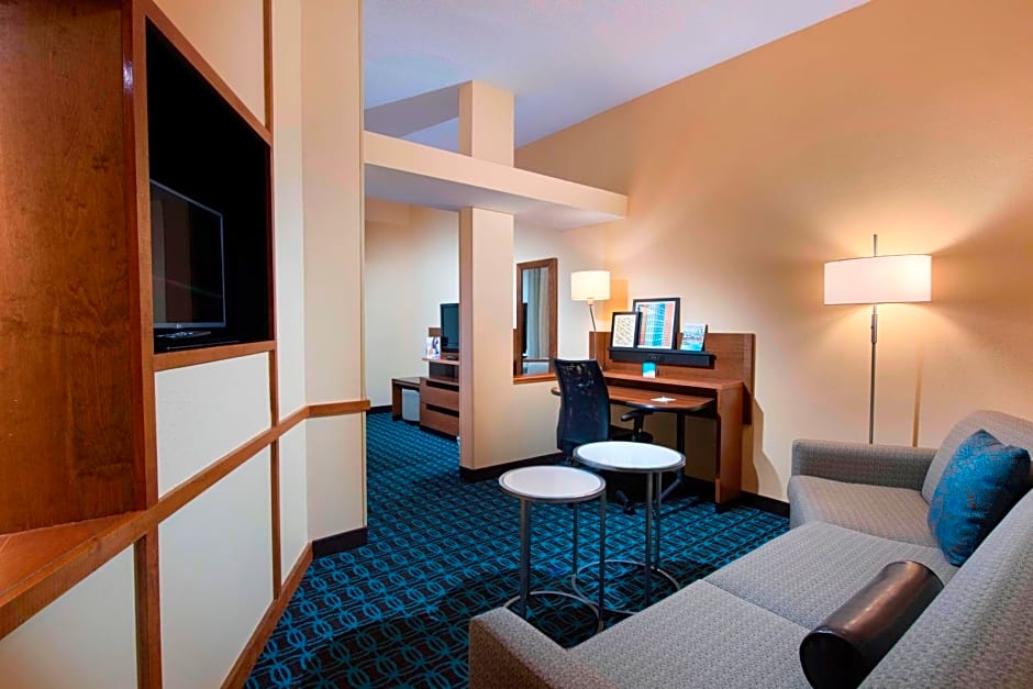Fairfield Inn and Suites Charleston North/University Area