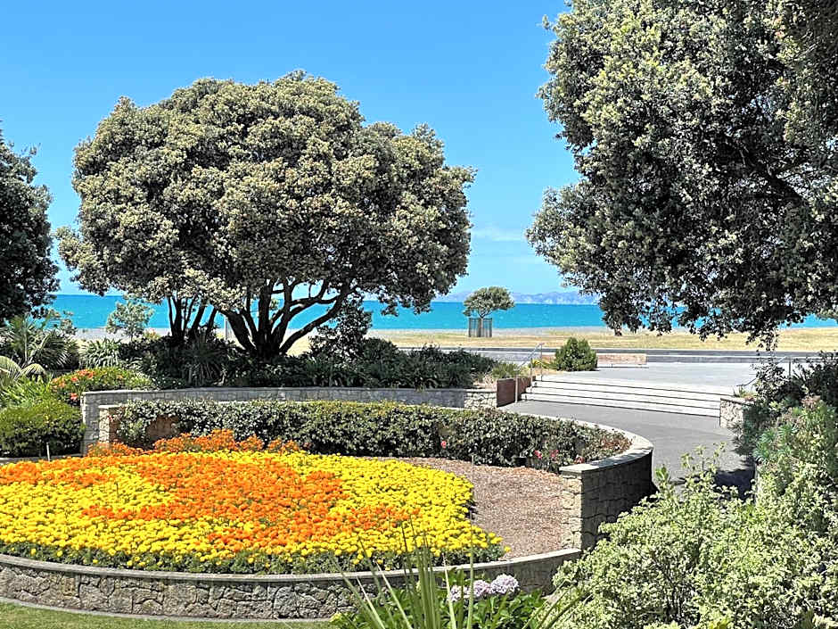 Swiss-Belboutique Napier