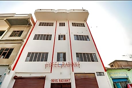 Hotel Radiant by WB Inn