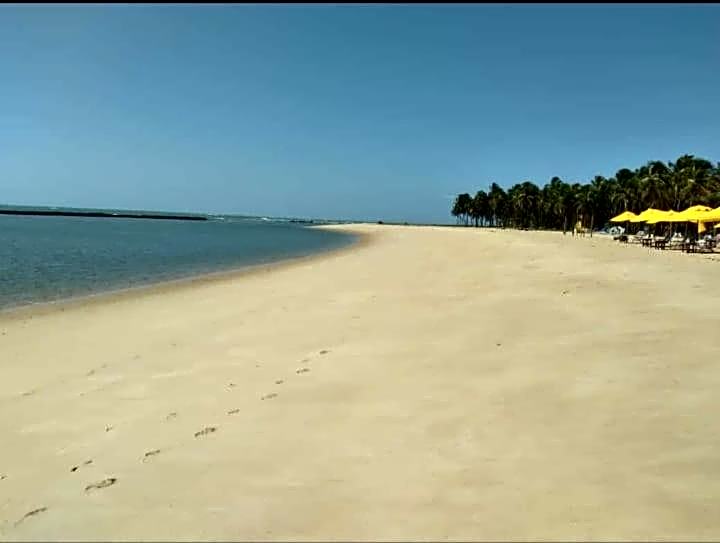 casa de praia com piscina para famílias