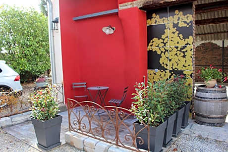 Deluxe Double Room with Shower