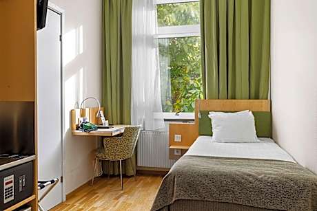 1 Single Bed, Non-Smoking, Full Breakfast