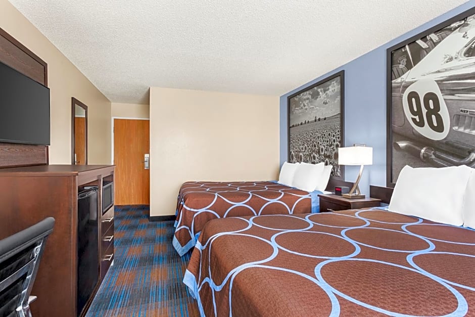 Super 8 by Wyndham Lenexa Overland Park Area