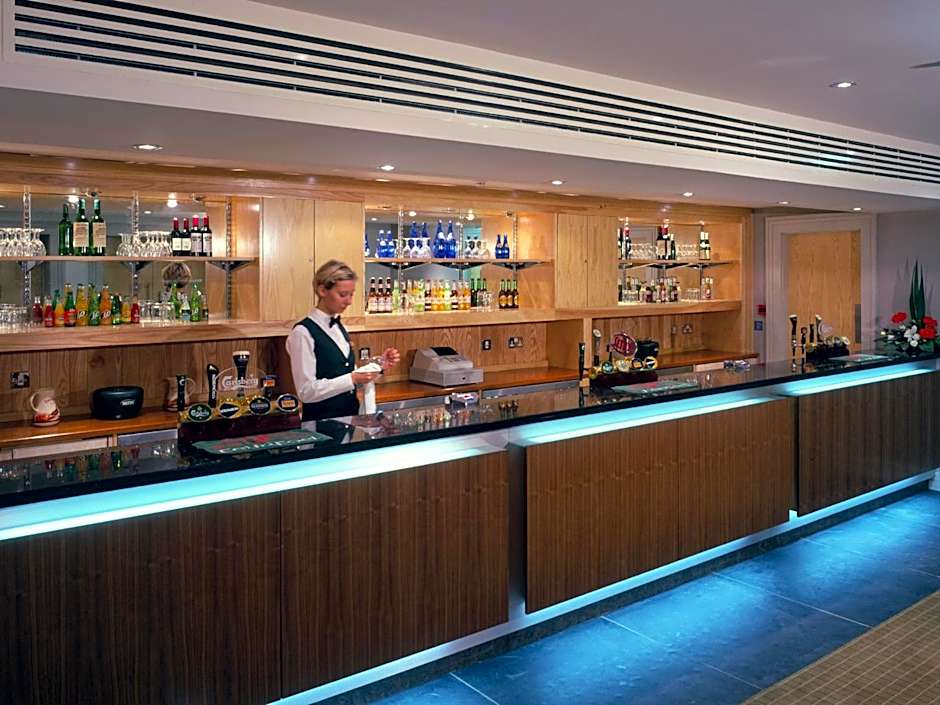 Metropole Hotel and Spa