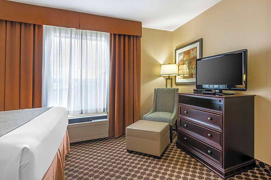 Best Western Strathmore Inn