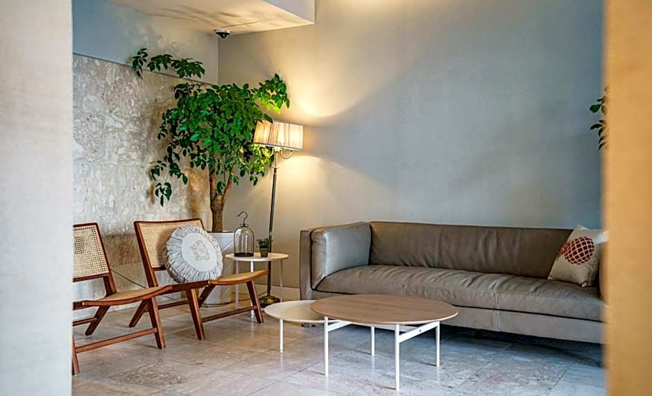 Geoje Mongdol Beach H Avenue Hotel