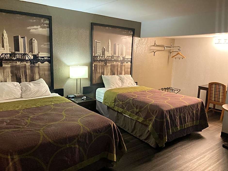 Super 8 by Wyndham Millbury/Toledo
