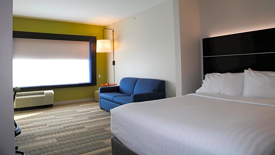 Holiday Inn Express & Suites Kingston-Ulster