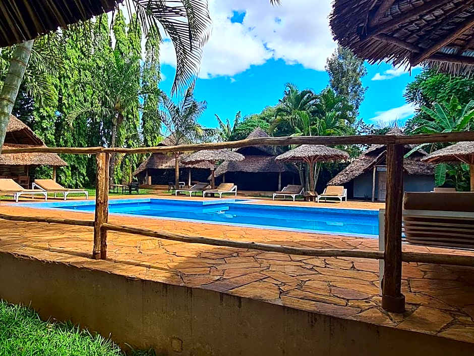 Honey Badger Lodge