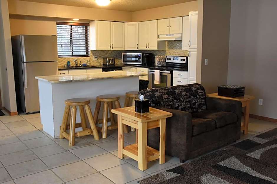 Woodside Dells Hotel & Suites
