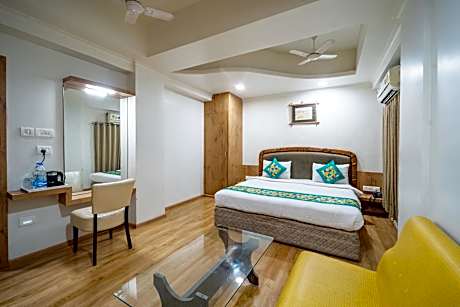 Treebo Kamal Regency