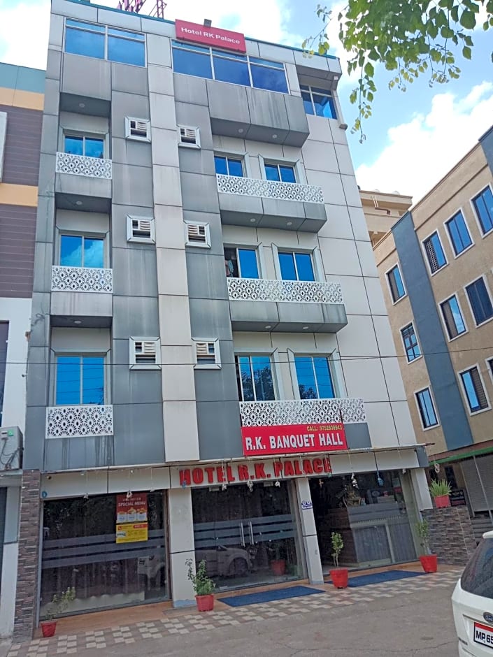 HOTEL R K PALACE