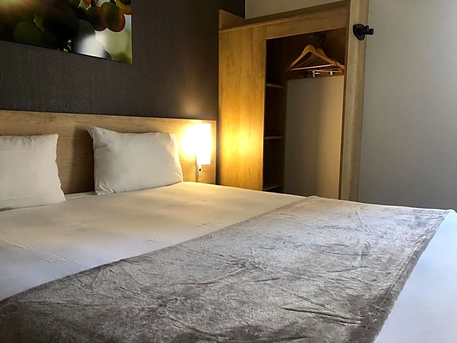 Hotel Wood Inn Bordeaux Aéroport