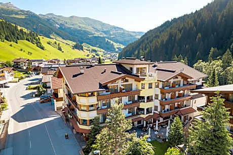 Hotel Pinzger Tux