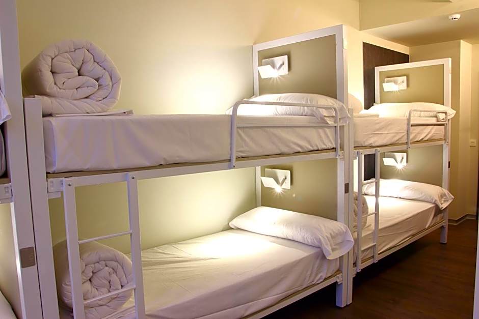 Poshtel Bilbao - Premium Hostel