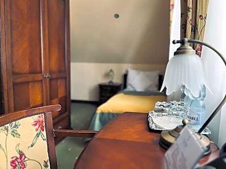 Comfort Triple Room with Shower
