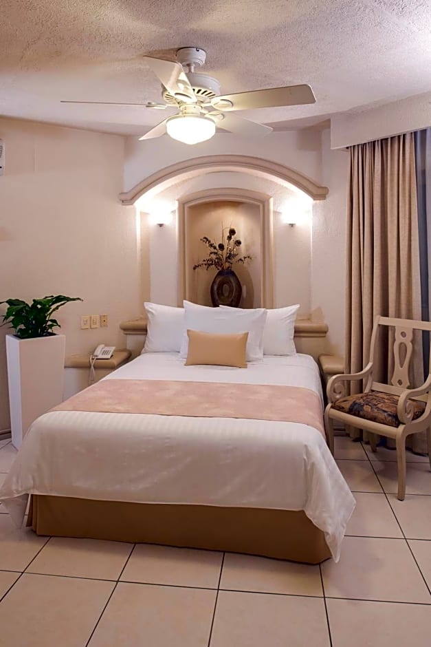 Hotel & Suites Quinta Magna