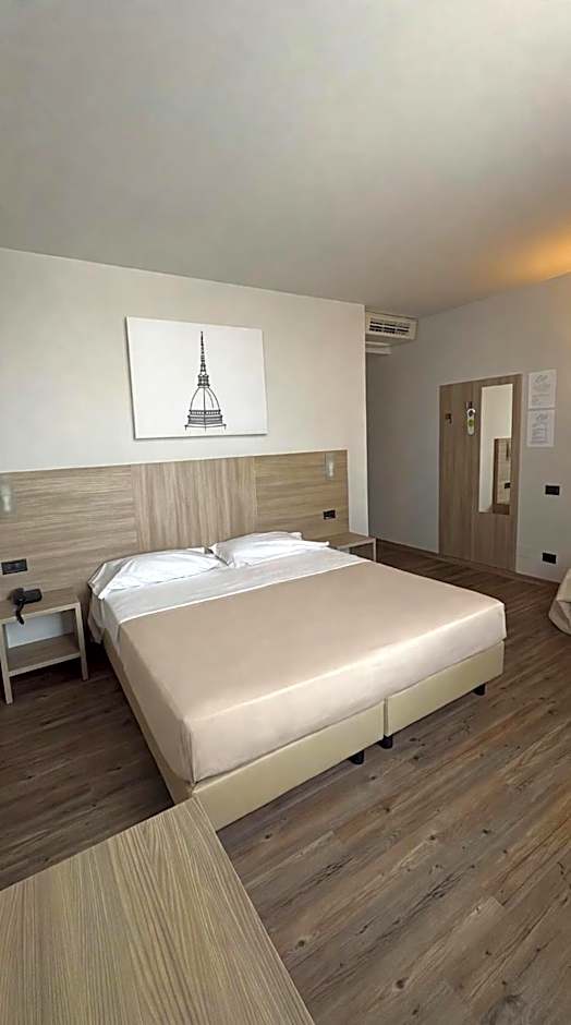 Green Hotel