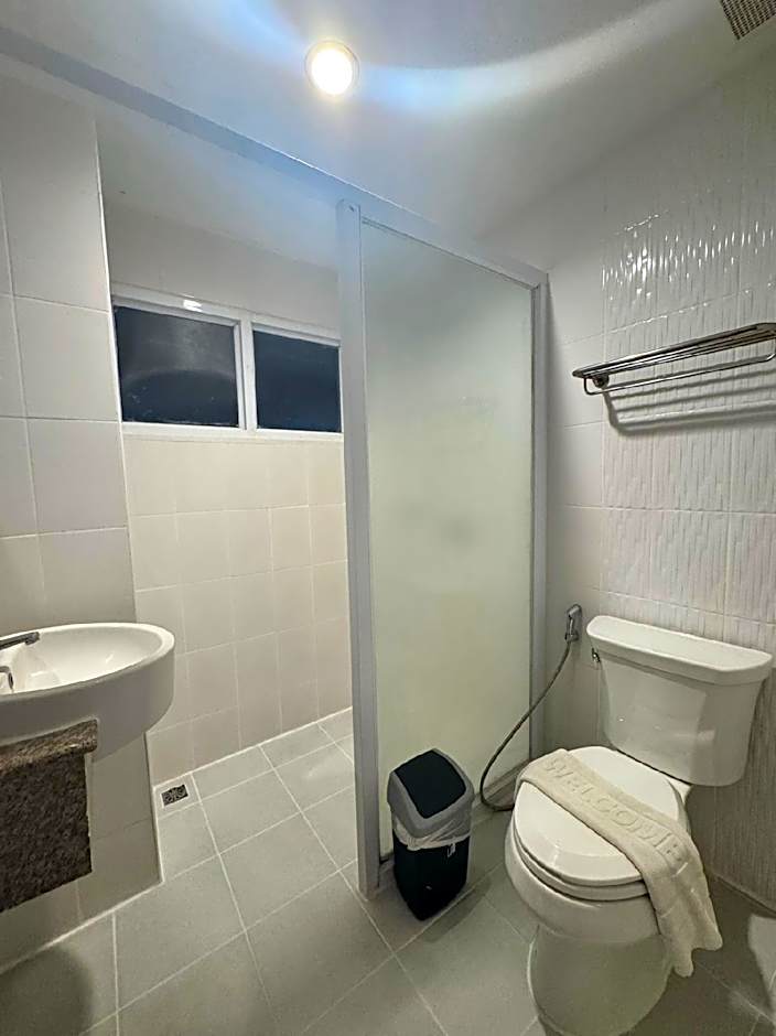 B2 Lampang Boutique & Budget Hotel