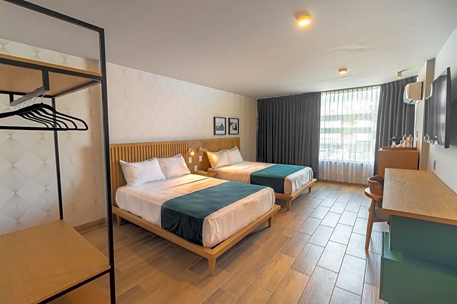 Oliva Plaza Hotel