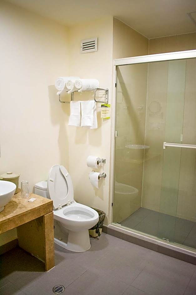 Los Herederos Hotel y Resto