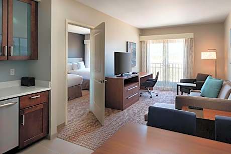 One-Bedroom Suite with Two Queen Beds - Sofa Bed